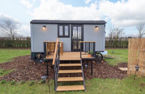 Aubourn House | Shepherds Hut - Ash