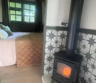 Battle Other | Shepherds Hut Farm Stay - The Nest