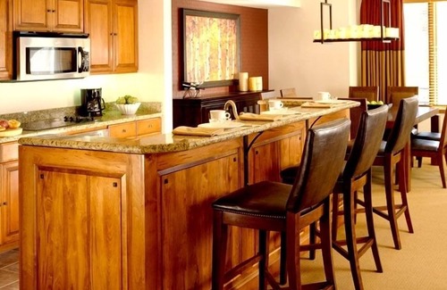 Steamboat Springs Villa | Sheraton 2BR, 2BA. 100% direct mountain-front ski in & out. New Years Week!