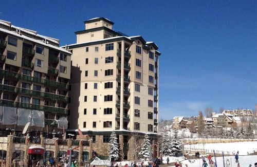 Steamboat Springs Villa | Sheraton 2BR, 2BA. 100% direct mountain-front ski in & out. New Years Week!