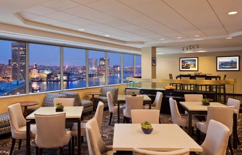 Downtown West Hotel | Sheraton Inner Harbor Hotel
