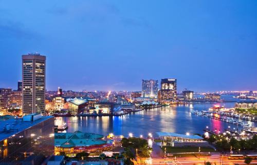 Downtown West Hotel | Sheraton Inner Harbor Hotel