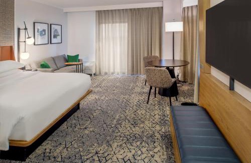 Maryland Heights Hotel | Sheraton Westport Plaza