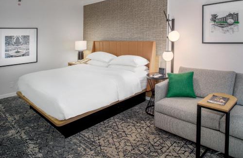 Maryland Heights Hotel | Sheraton Westport Plaza