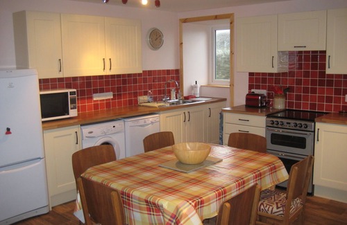 Burray Village Cottage | Sherwood Cottage: Traditional 2 bedroom stone cottage in Burray village, Orkney.