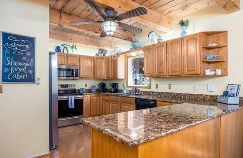 Pinetop-Lakeside House | Sherwood Forest Log Cabin