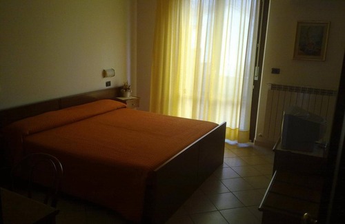 Furlo Hotel | Shine