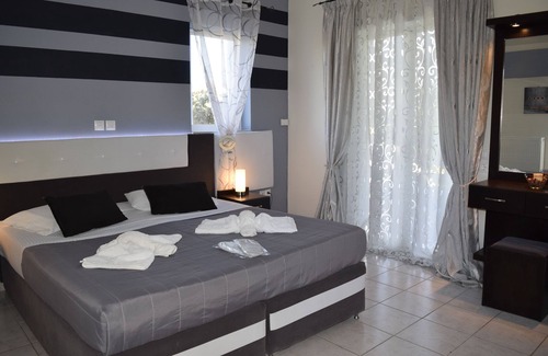 Skala Kallonis House | Shine Studios