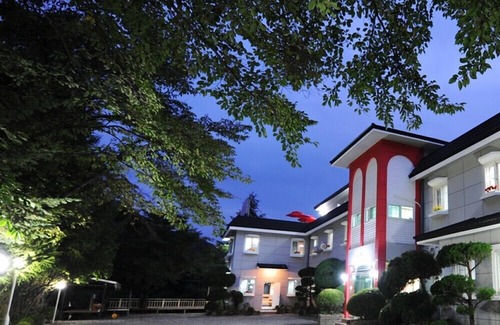 Samgong-ri Apartment | Shiny Town Pension