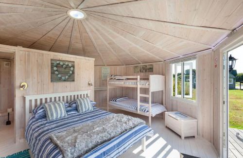 Hartland House | Shipload Bay