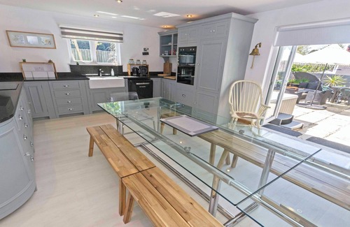 Croyde House | Shippenrill Sleeps 14|Hot Tub* PingPong & Fire Pit