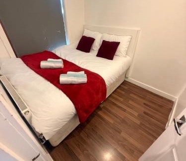 Shirley Apartment | Shirley Guest Flat 1