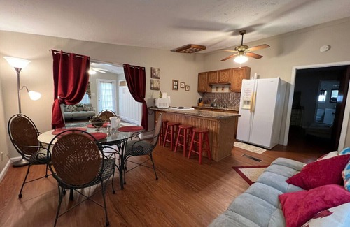 Negreet Cottage | Shirley's Place on Negreet Creek