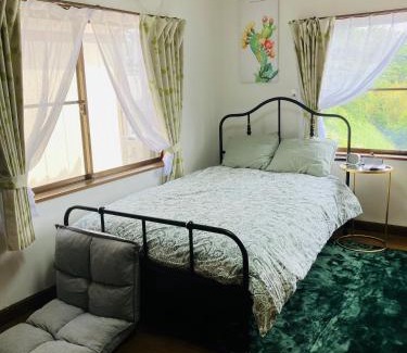 Shiroishi House | Shiroishi fox house