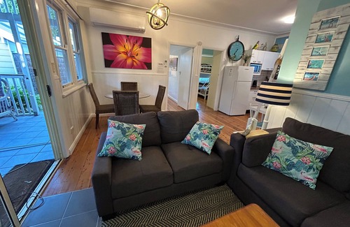 Shoal Bay House | SHOAL BAY RETREAT Unit 2 - doggie friendly duplex villa - 100m to beach