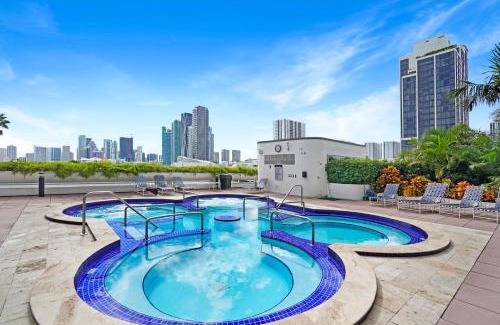 Downtown Miami Apartment | Shock Wave! NEW Renovated Condo With Water Views!