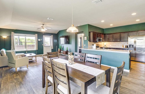 McNeil House | Shop, Dine and Unwind Pet-Friendly Home in Austin!