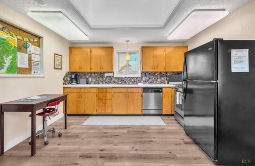 Logsden House | Shore Beats Work - Walk to the Beach