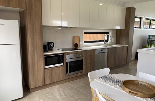 Eden Apartment | Shore Break - Unit 7 Eden