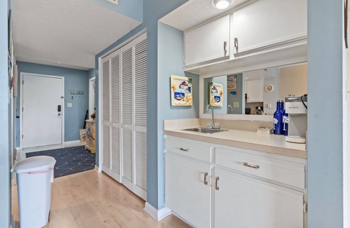 Myrtle Beach Condo | Shore Dr Sunset Retreat