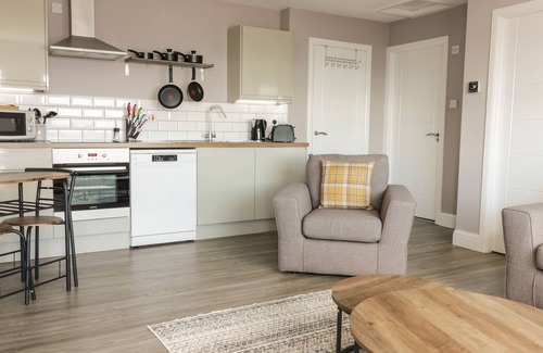 Pettycur Cottage | SHORE VIEW, pet friendly, country holiday cottage in Kinghorn