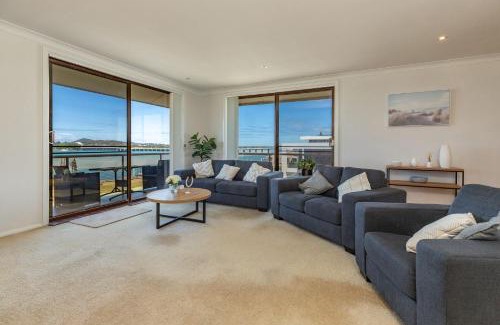 Tuncurry Apartment | Shoreline 7