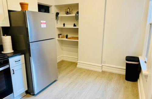Victorian Village House | Short North Convention King Bed Free Parking!