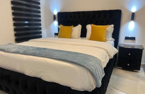 Baia Mare Apartment | Short Stay Expozitiei