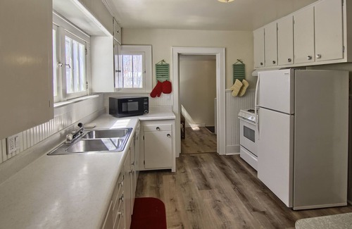 Charlevoix House | Short walk to Downtown and beaches. Winter skiing a short 30-minute drive away.