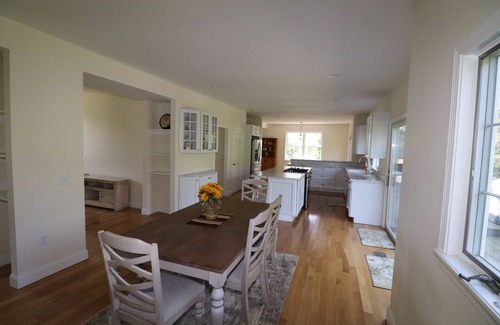 East Dennis House | Short walk to Sesuit Harbor