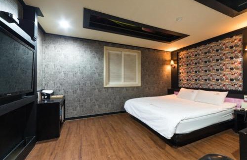 Gunam-ro 8beon-gil Hotel | Show Hotel Haeundae