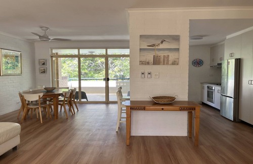 Brunswick Heads Apartment | Show Stopper, TOP NOTCH