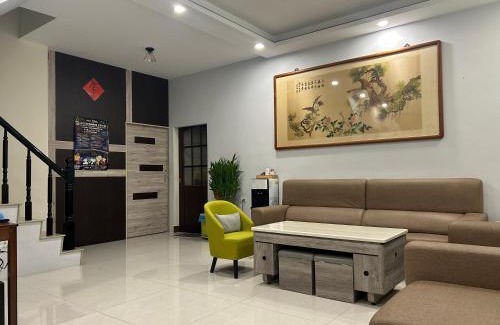 Huxi House | Shower & Sleep