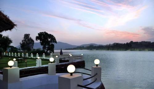 Udaipur Resort | Shree Vilas Orchid - A Pichola Lake Facing Resort