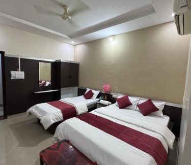 D.Ghangapur Hotel | Shri Anusuya Datta Lodging