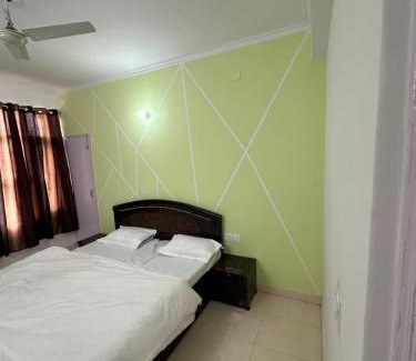 Vrindavan Apartment | Shri Krishna Lok