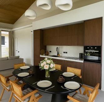 Wok Tum Villa | Siam Residence - Modern Villa with a Private Pool