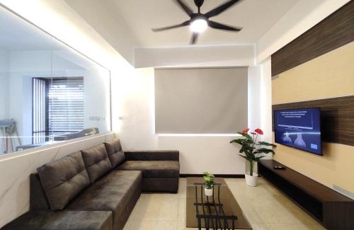 Sibu Apartment | Sibu Q2 Homestay -1st Floor, 4 Rooms 5 Beds