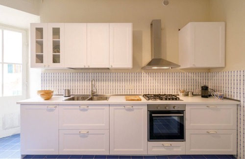 Siena Historical Center Apartment | Siena Apt w/Stunning Church of San Domenico View