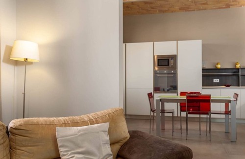 Siena Historical Center Apartment | Siena Historic Center Stylish Flat with Balcony!