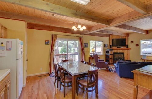 Groveland Cabin | Sierra Breeze, 25 Miles From Yosemite National Park!