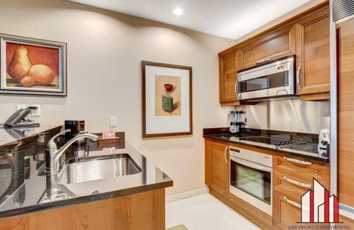 Las Vegas Condo | Signature 2Br3Ba balcony combo units 16-702 and 04