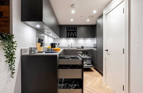 The Westside Apartment | Signature Suite: City Centre| Pool Table