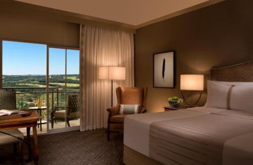 Wetmore Resort | Signia by Hilton La Cantera Resort & Spa