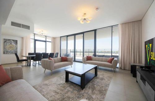 Al Hamriya Villa | Silk Valley - 4B near Al Hamriyah | private beach access