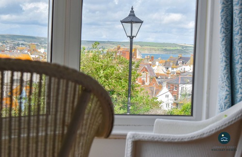 Weymouth House | Silks & Sails, Harbourside Holiday Cottage