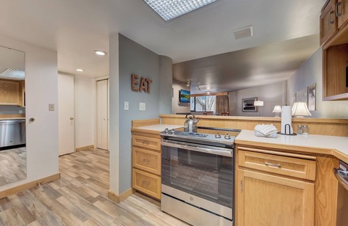 North Park City Condo | Silver King by All Seasons Resort Lodging