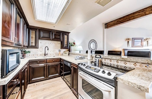 North Park City Condo | Silver King by All Seasons Resort Lodging