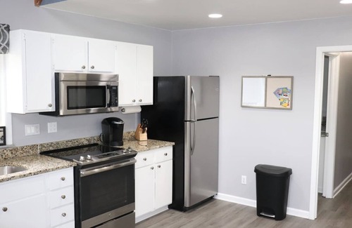 Mears House | Silver Lake get away-Waterfront fun