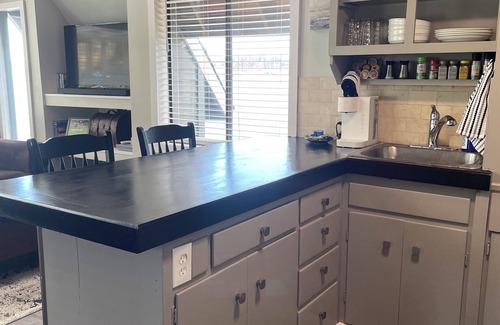 Medical Lake Cabin | Silver Lake Waterfront Cabin “No Cleaning Fees”